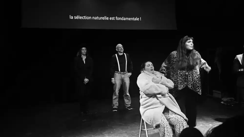 Theatre Casi-Uo Democratie